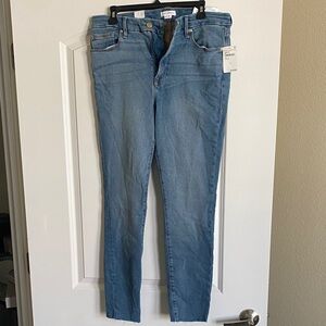 Good American Light Blue Skinny Jeans